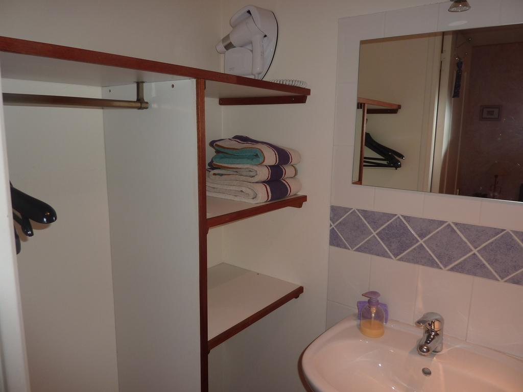 Au Bel Air Bed & Breakfast Avallon Room photo